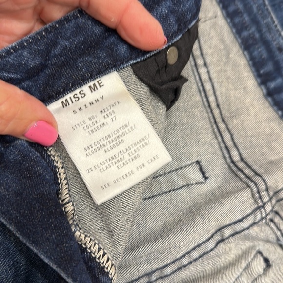 Md. Blue skinny jeans with bling size 28 - Picture 5 of 17